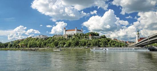 Bus Charter Bratislava - Beste Busvermietungsfirma / Kleinbus
