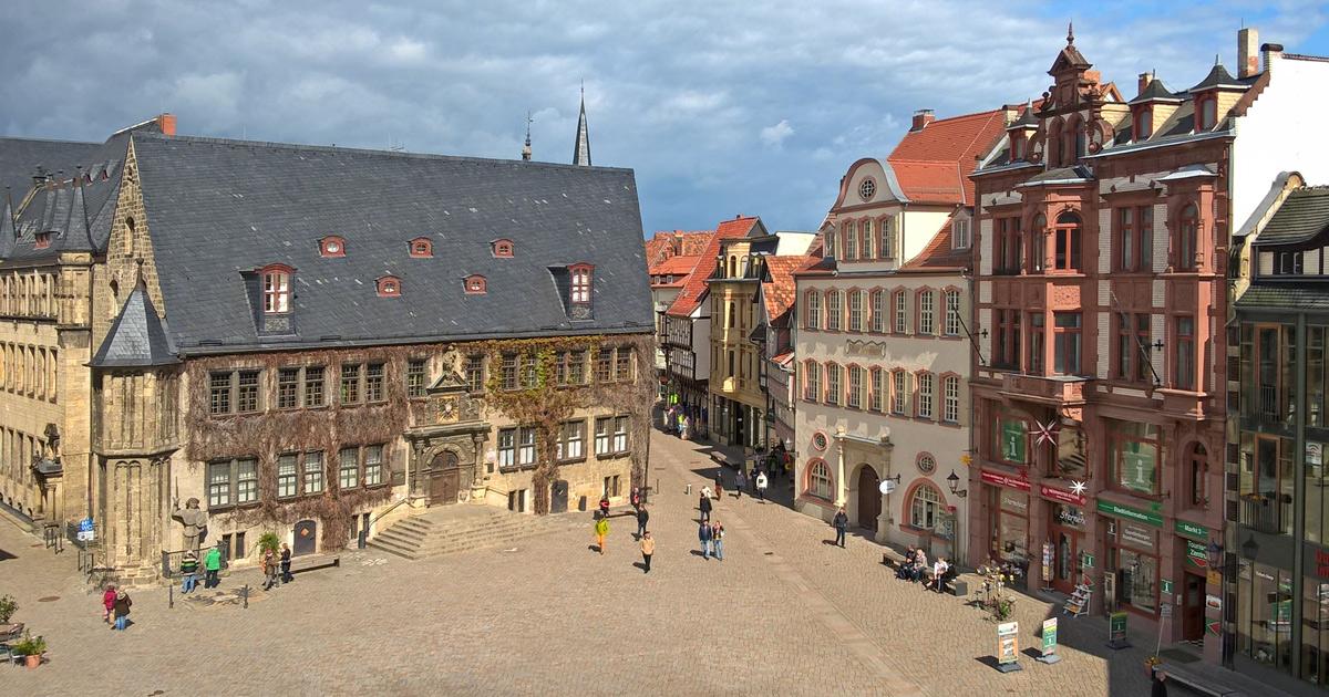 Mieten Sie einen Bus mit Fahrer- / Busvermietung Quedlinburg / Bus Charter Service